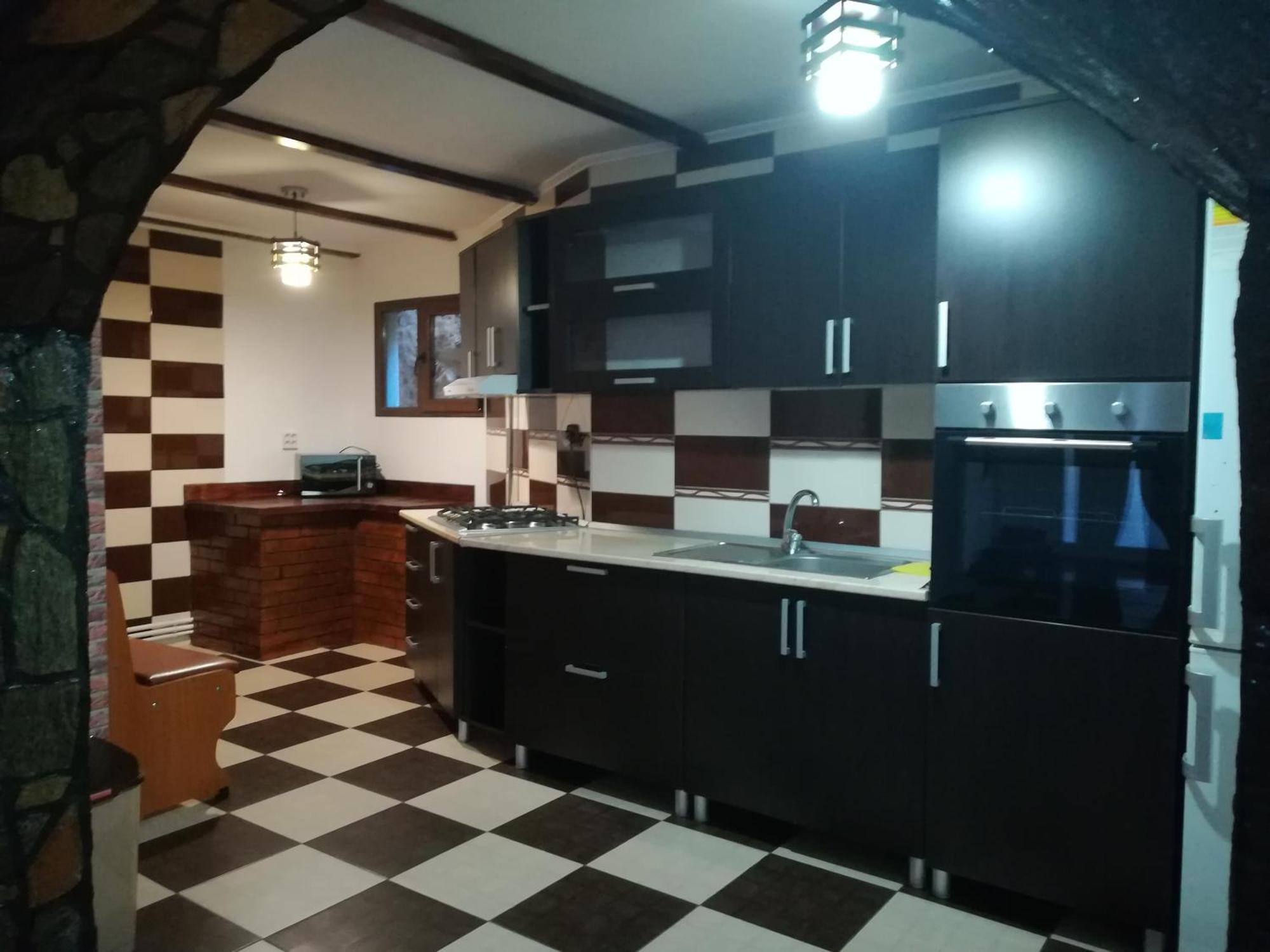 Rucăr Casa Raulヴィラ エクステリア 写真